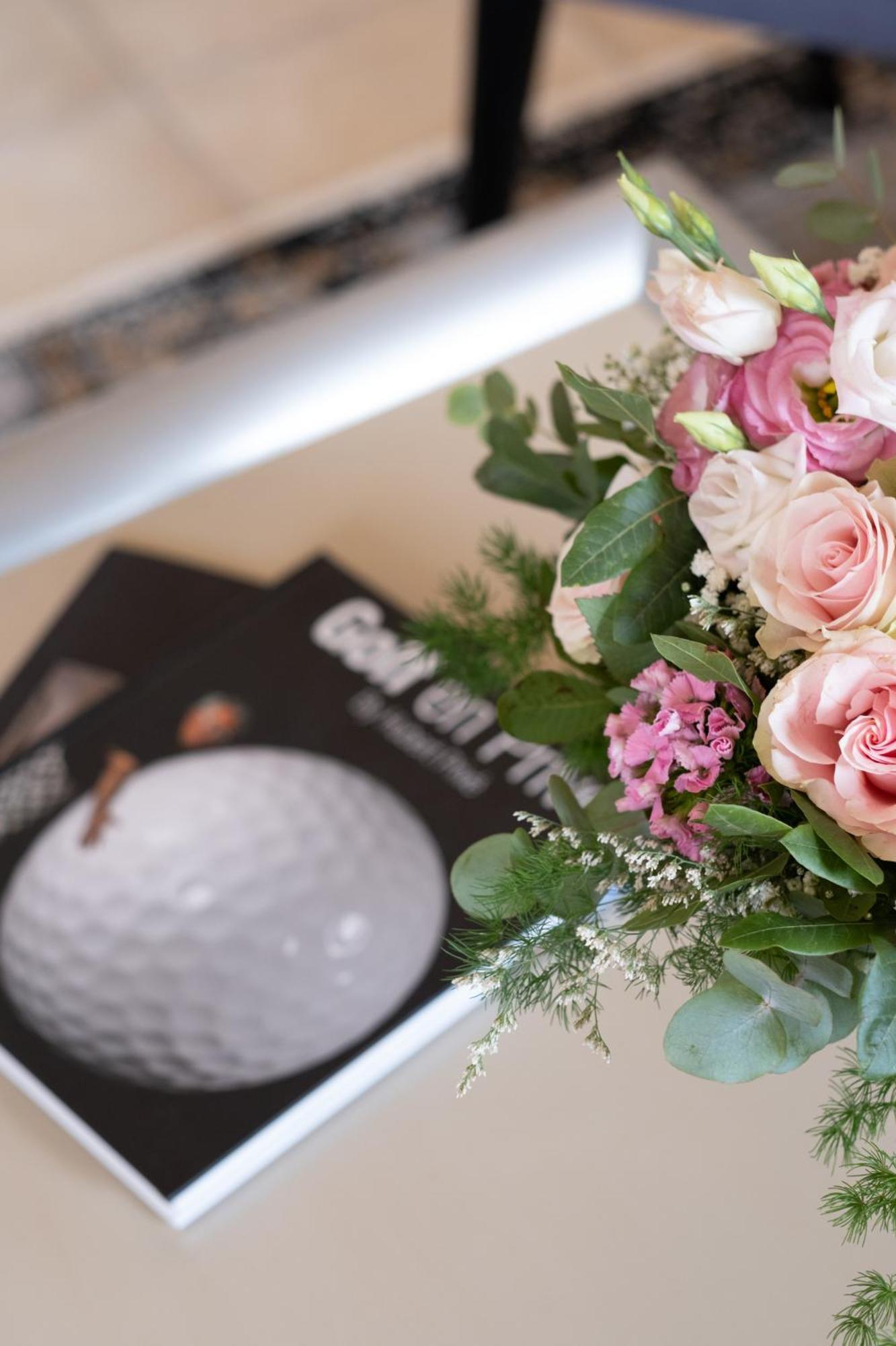 Hotel Golf & Spa Chateau De La Begude The Originals Collection ヴァルボンヌ エクステリア 写真