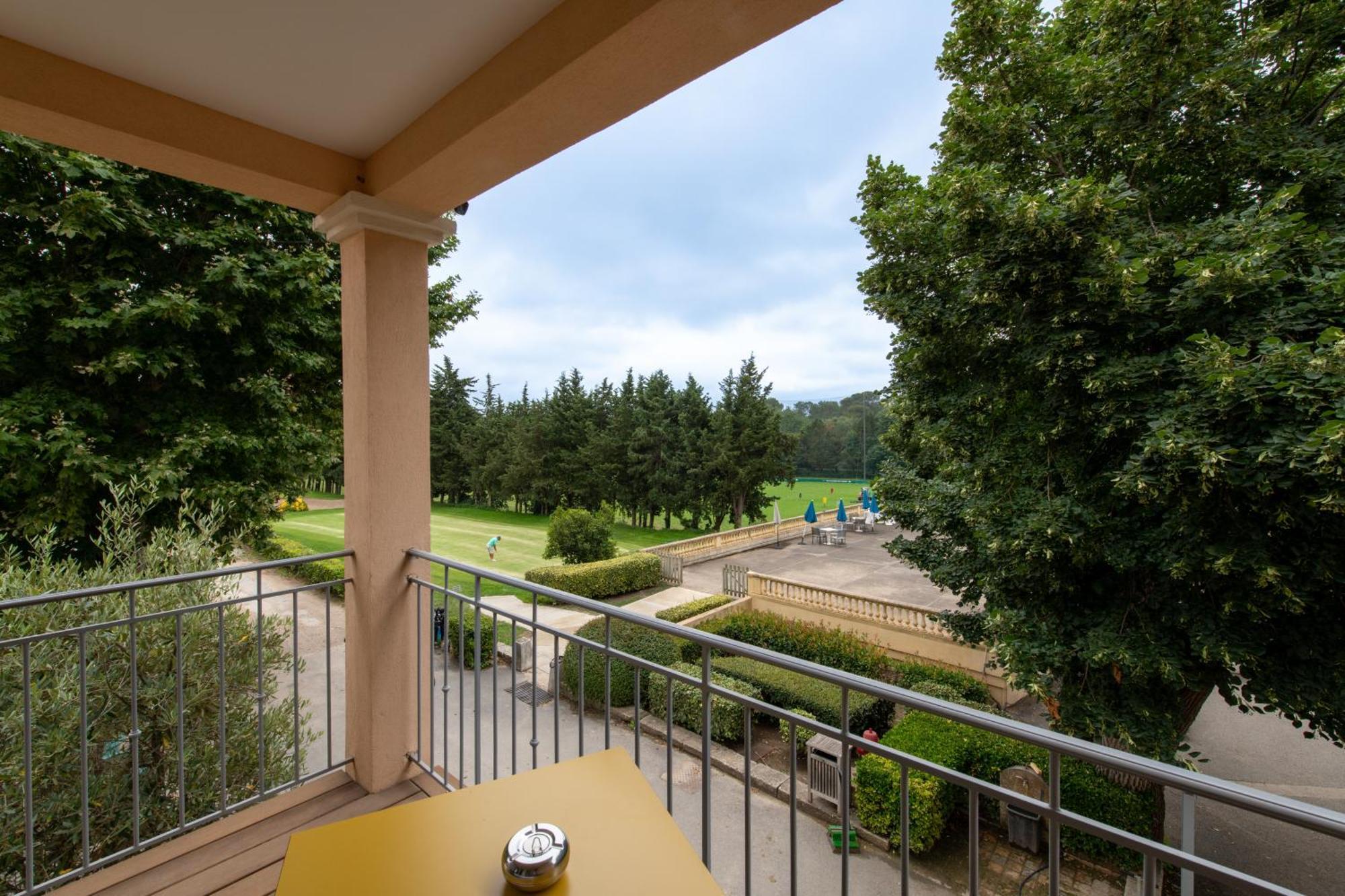 Hotel Golf & Spa Chateau De La Begude The Originals Collection ヴァルボンヌ エクステリア 写真