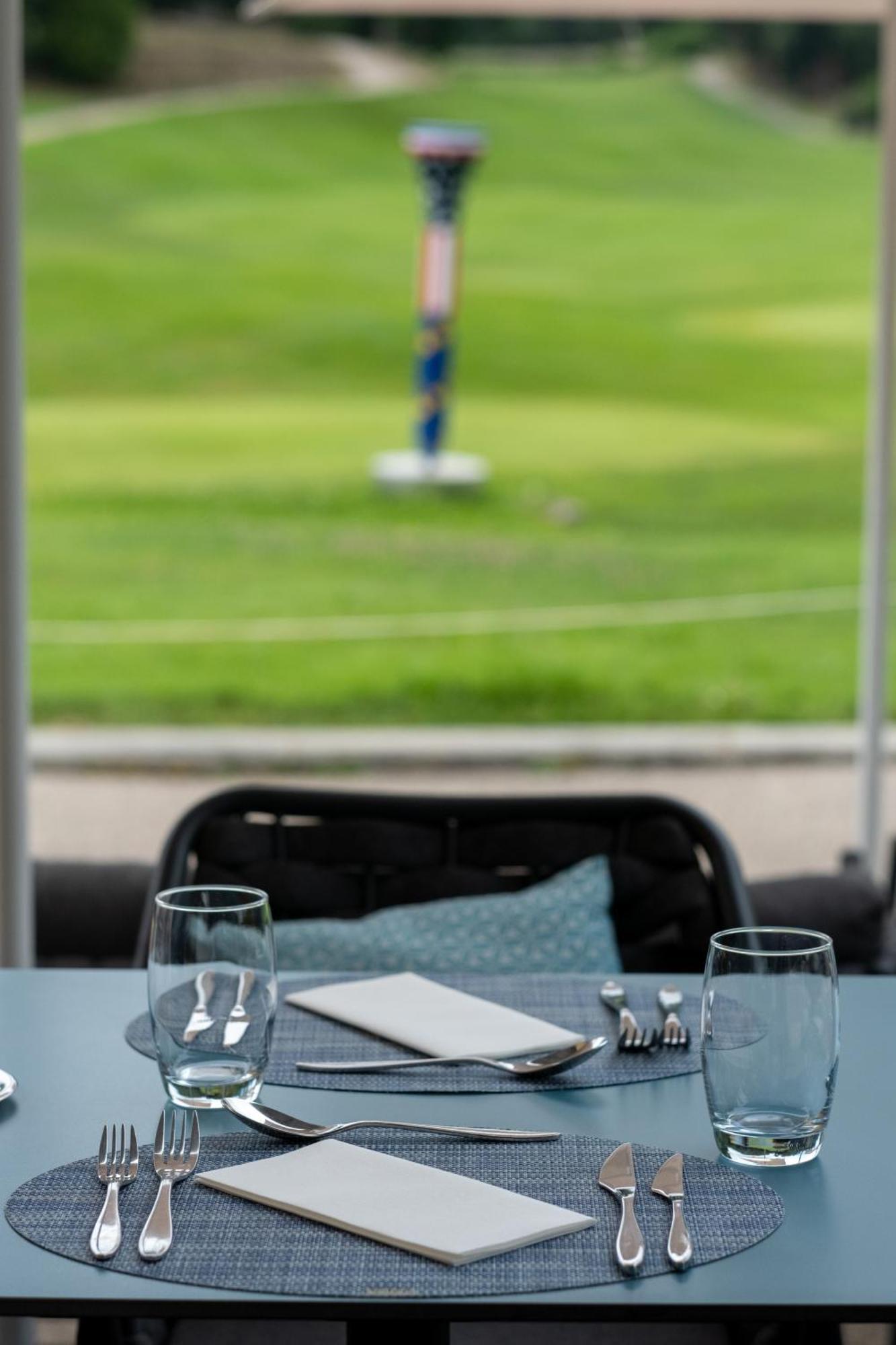 Hotel Golf & Spa Chateau De La Begude The Originals Collection ヴァルボンヌ エクステリア 写真